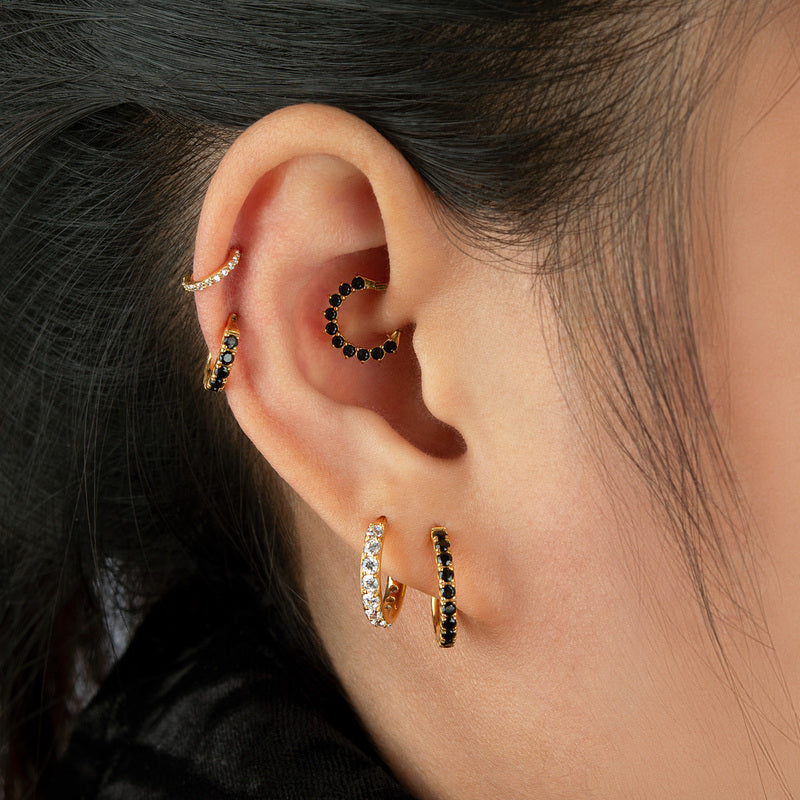 Premium yellow gold and black zircon clicker ring