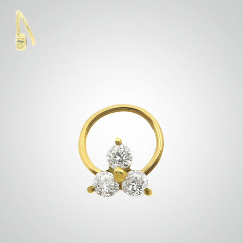 Yellow gold micro ring piercing with clover and brilliant