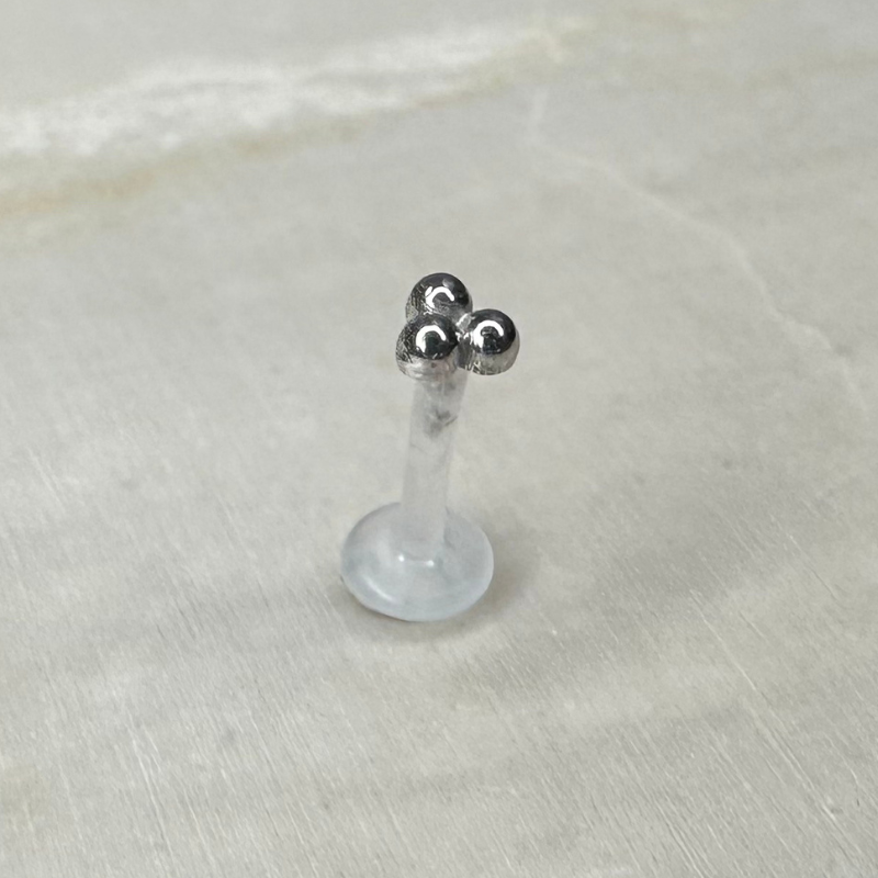 Piercing trinity en or blanc clipsable