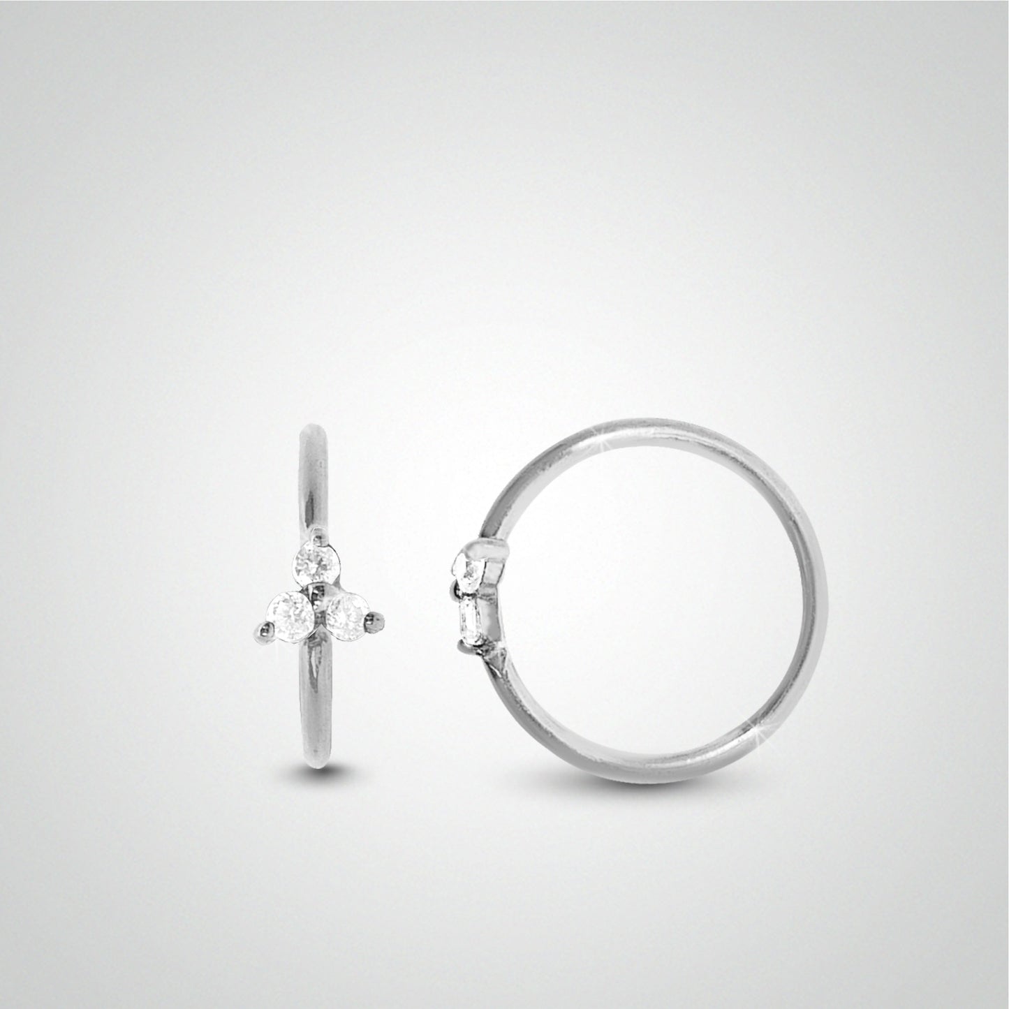 Piercing anti hélix anneau or blanc à écarter avec trèfle zircon