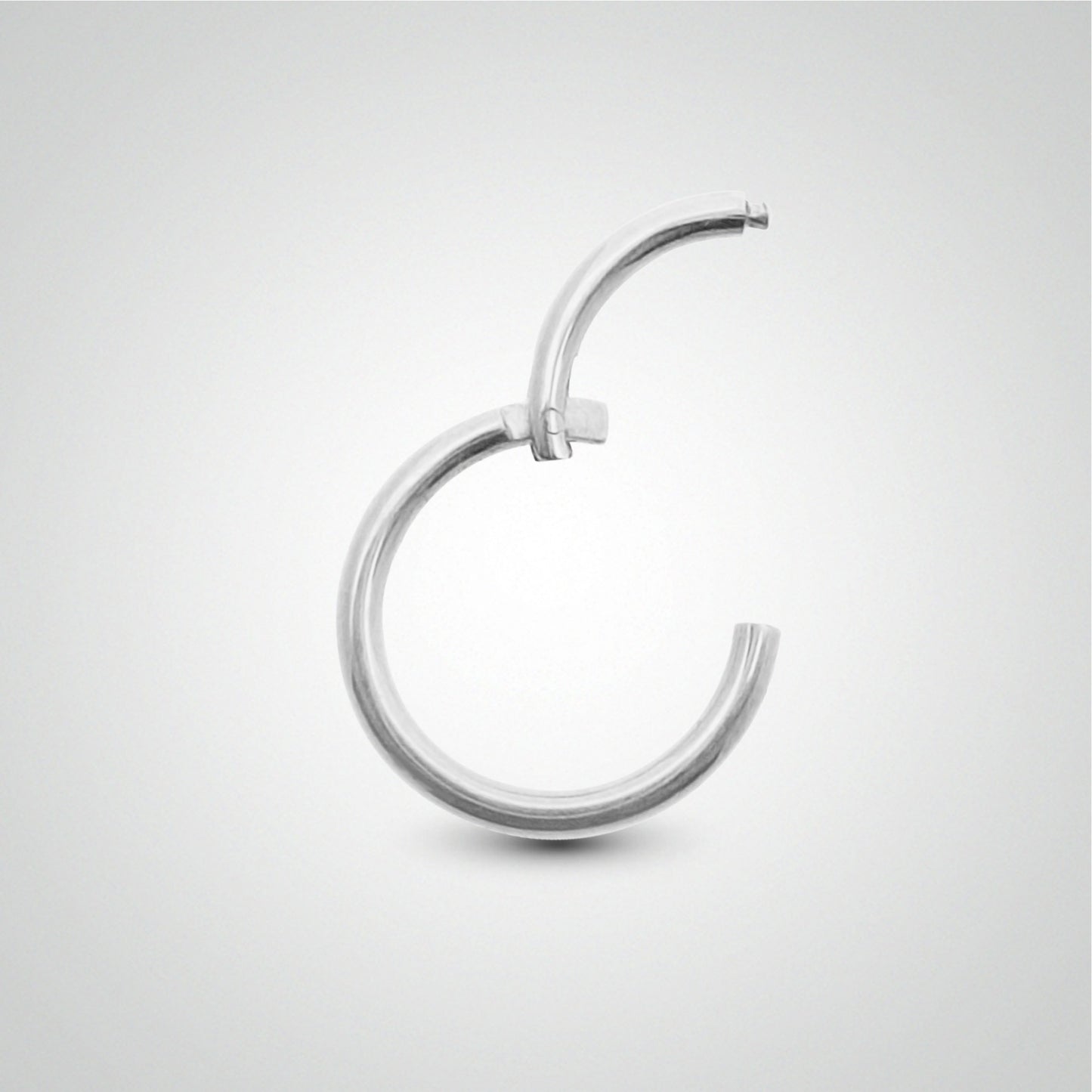 Anneau clicker en or blanc (pose manuelle) pour daith et rook