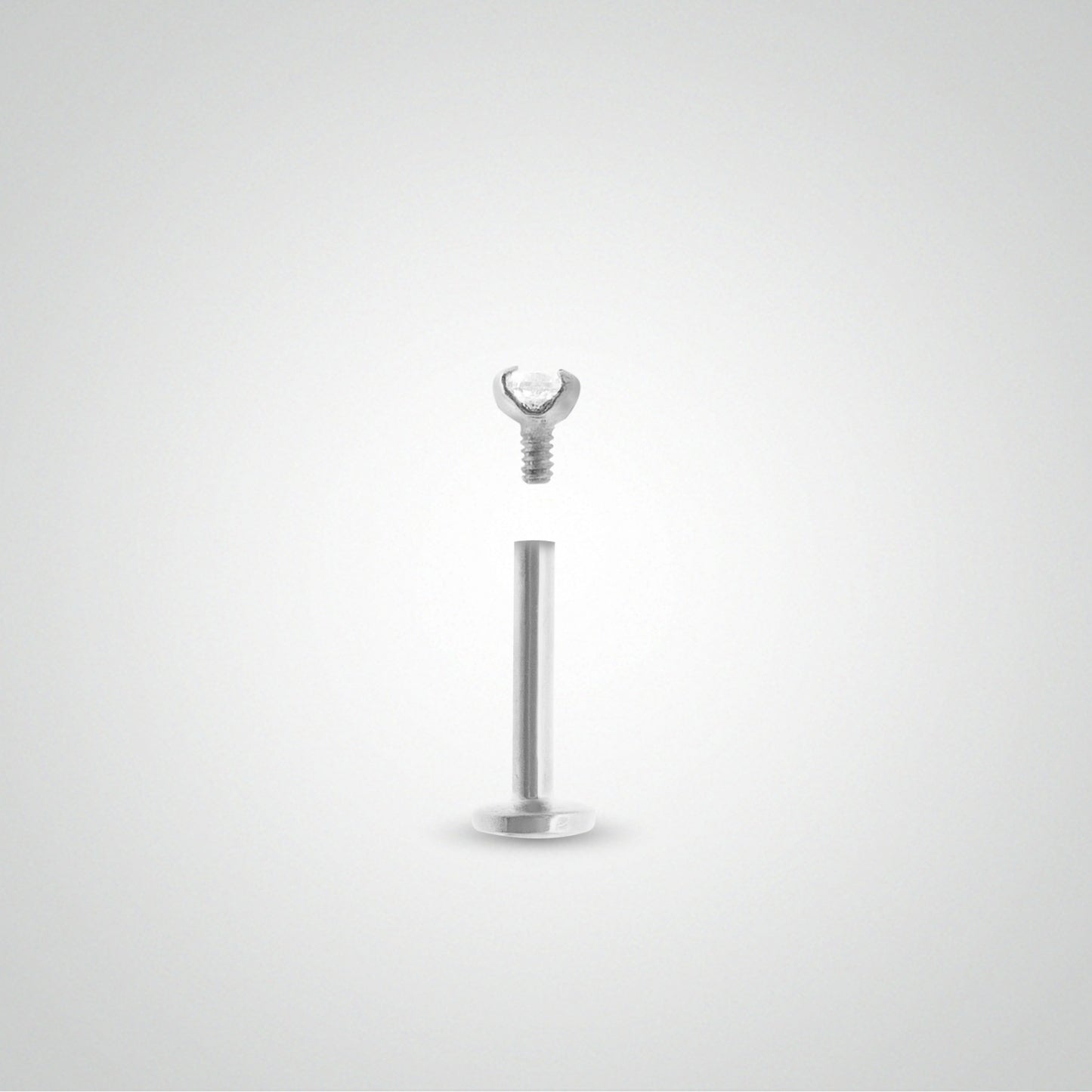 White gold earring with 0.03 carat diamond