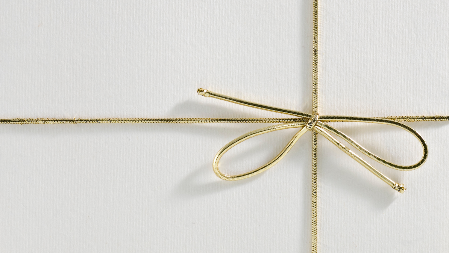 Piercing microdermal en or blanc 18 carats