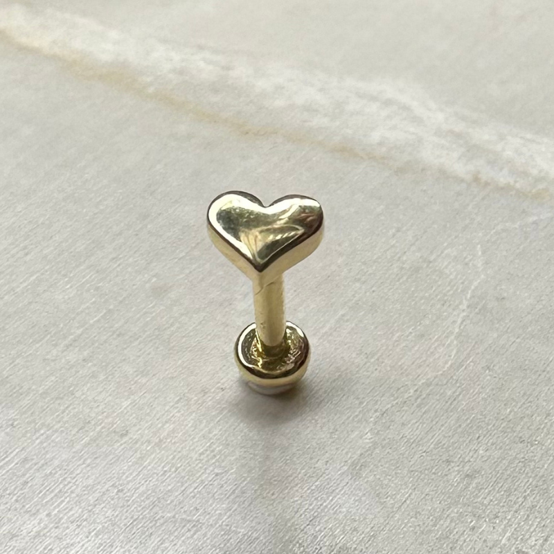 Piercing tragus coeur plein en or jaune