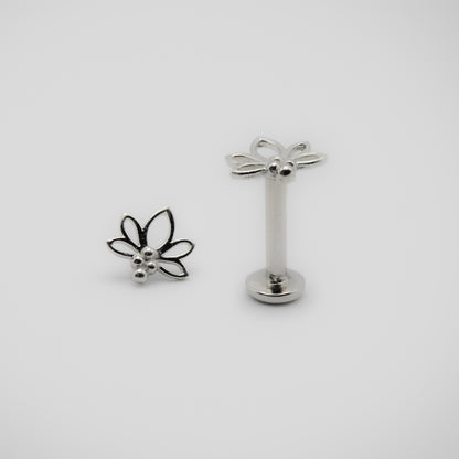 Piercing hélix or blanc fleur de lotus