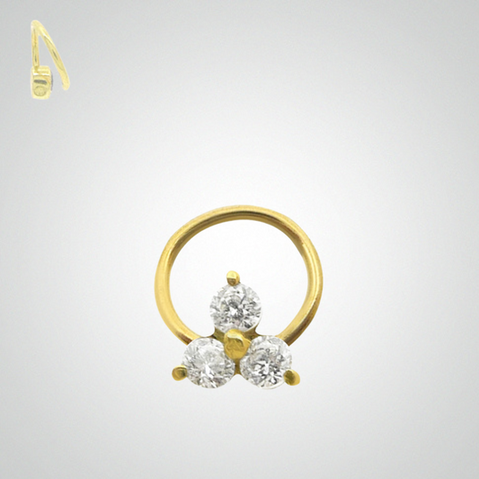 Piercing micro anneau or jaune avec trèfle et brillant