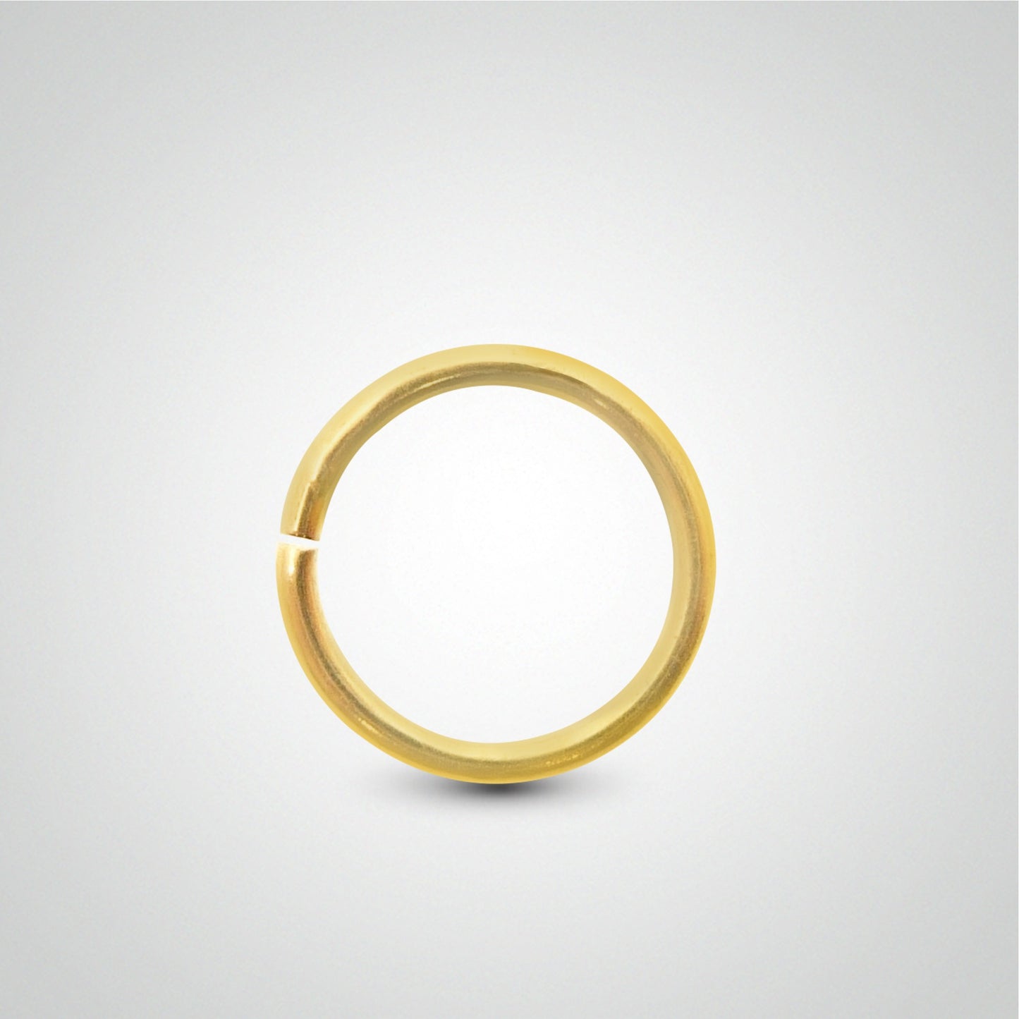 Piercing d'antihélix anneau en or jaune à écarter