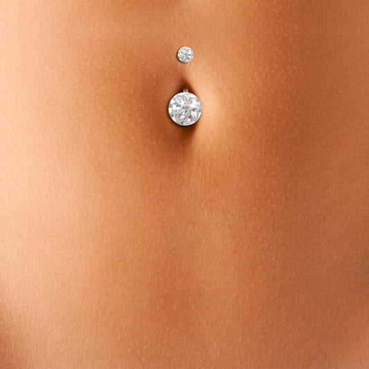 Piercing de nombril porté